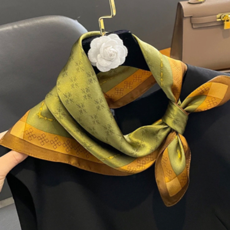 Luxury Vintage Silk Scarf Wome - Ethnic Fashion Design 评论和价格